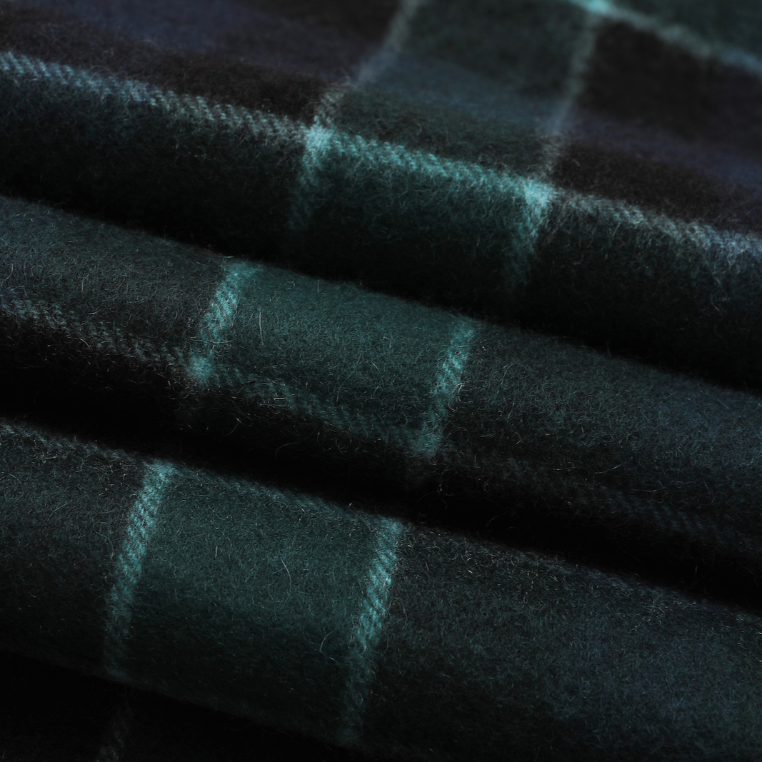 OVER SIZED TARTAN CASHMERE STOLE