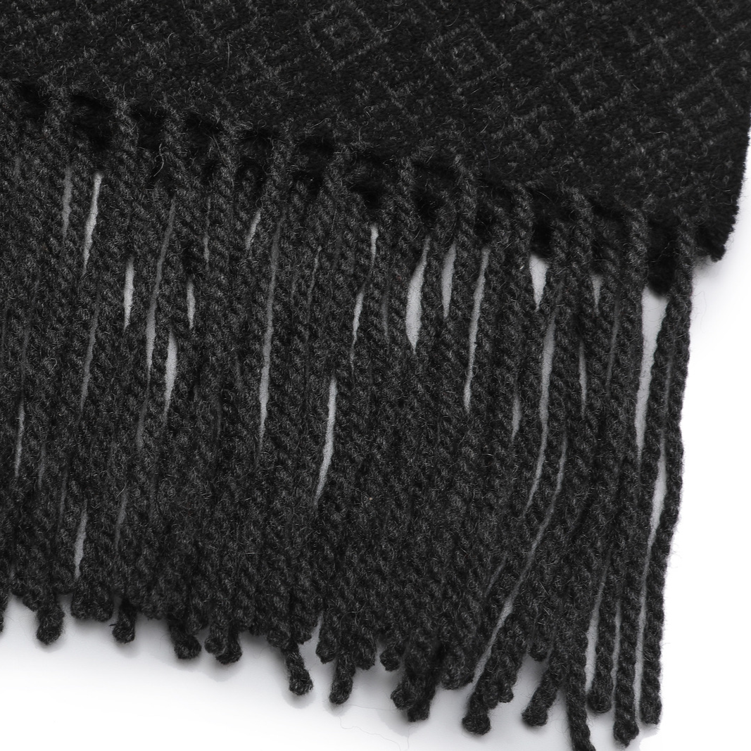 WIDE CASHMERE SCARF