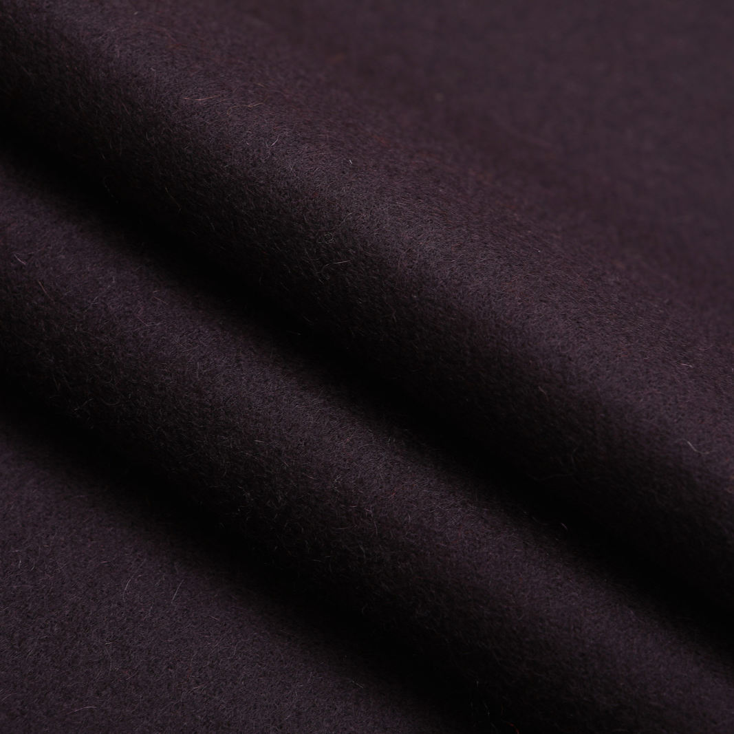 CLASSIC CASHMERE SCARF-DARK MULBERRY